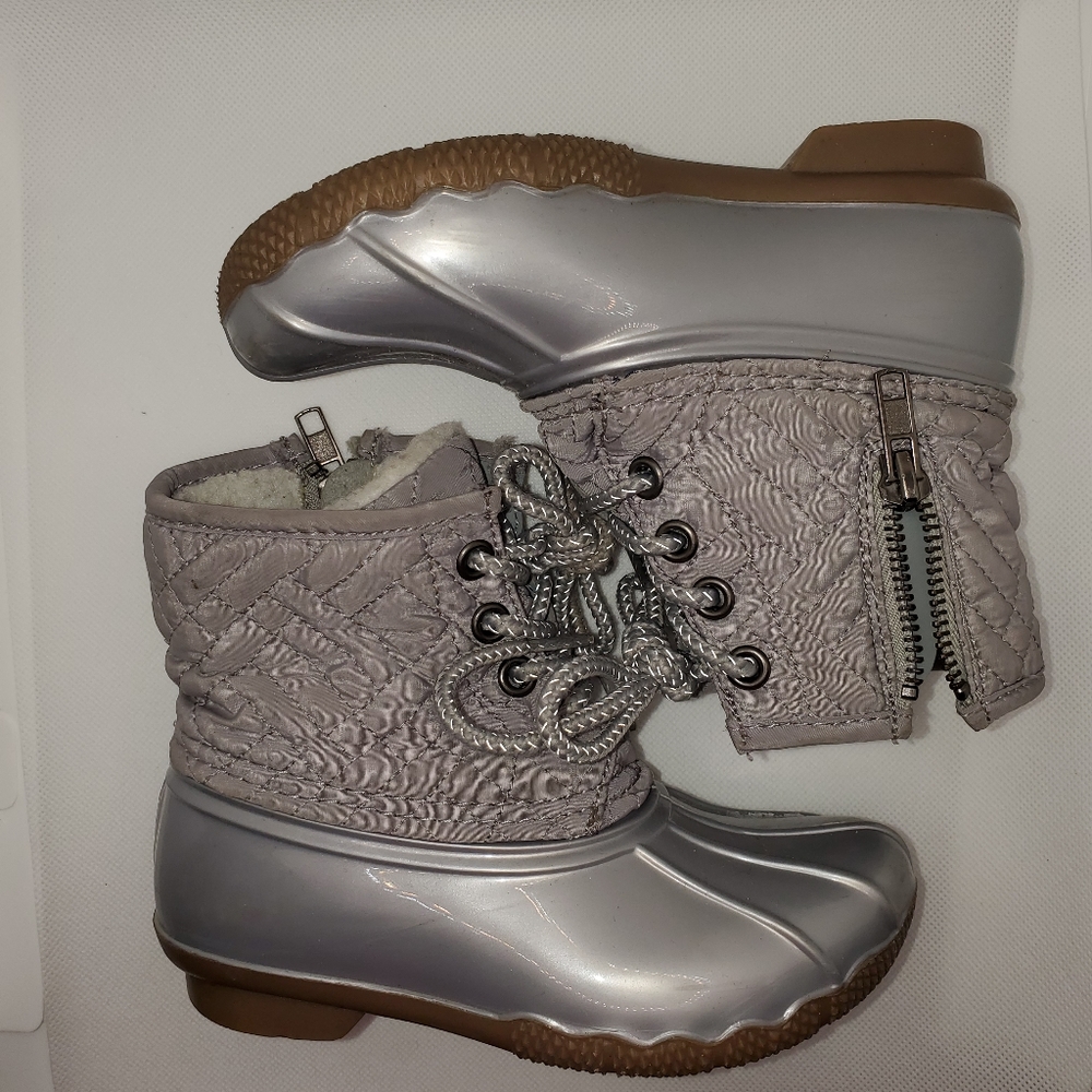 Winter boots